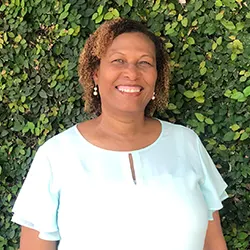 Pastora Santa Encarnación - Autora - Avivirfelices.net